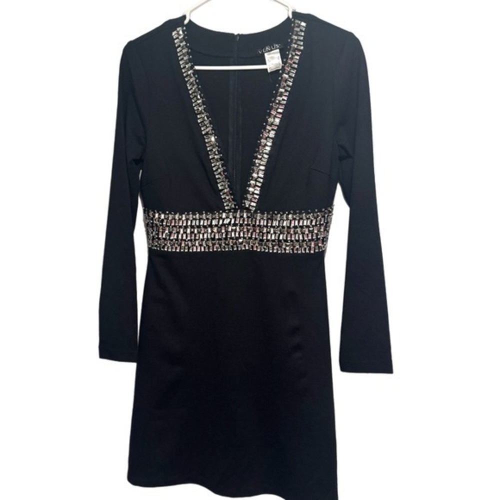 VENUS Black and Silver Plunge Neck Long Sleeve Cocktail Dress